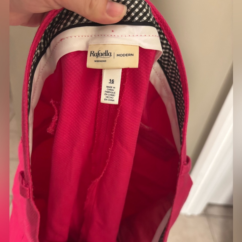 Rafaella Textured Capri - Picture 5 of 5